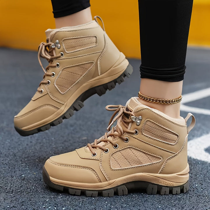 Damen Outdoor-Stiefeletten mit Schnürung &amp; robuster Sohle in Weiß
