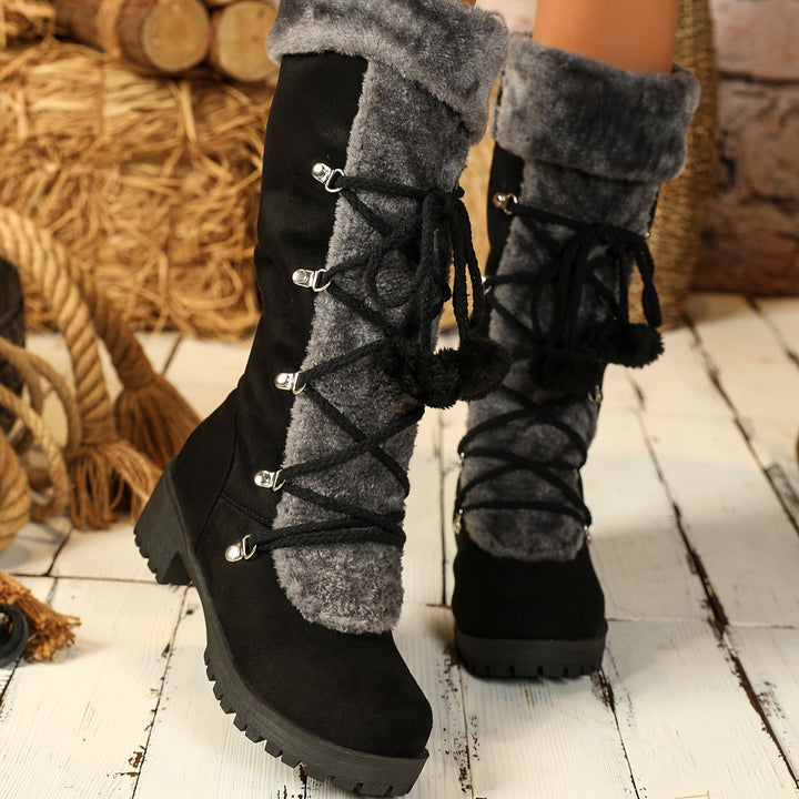 Damen Stiefel Schwarz mit Kunstfell Akzenten und Schnürdetails