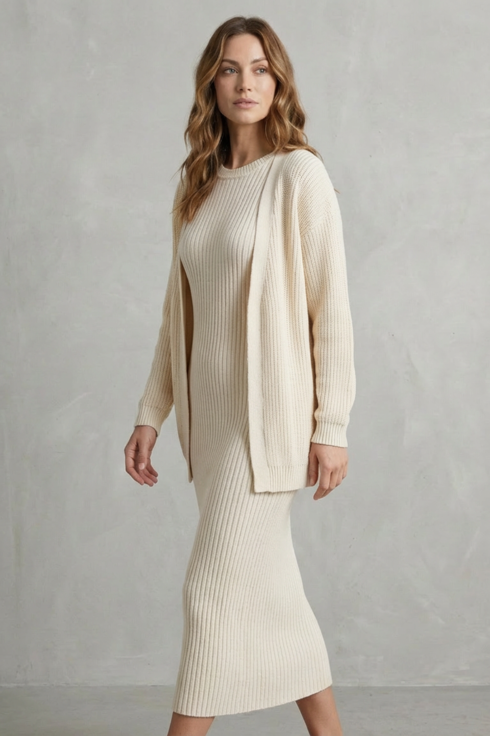 Set Damen - Geripptes Strick-Zwei-Teile-Outfit mit Kleid und Cardigan
