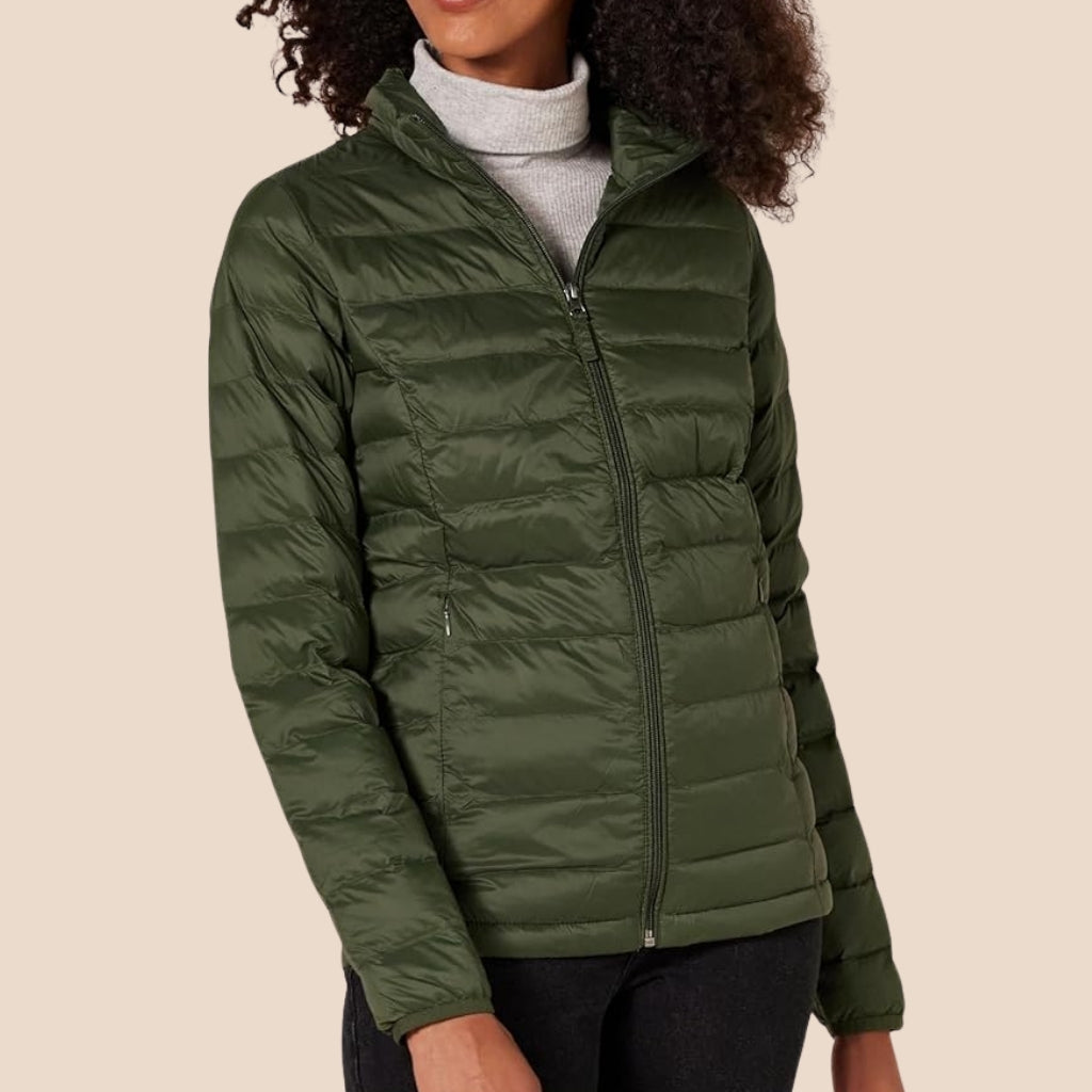 Leichte, verpackbare Pufferjacke für Frauen