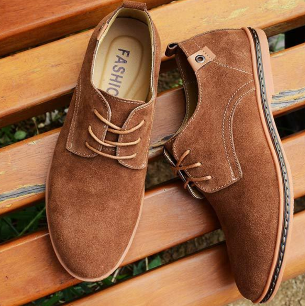 Herren Wildleder Derby Schuhe mit Schnürung und Texturverarbeitung
