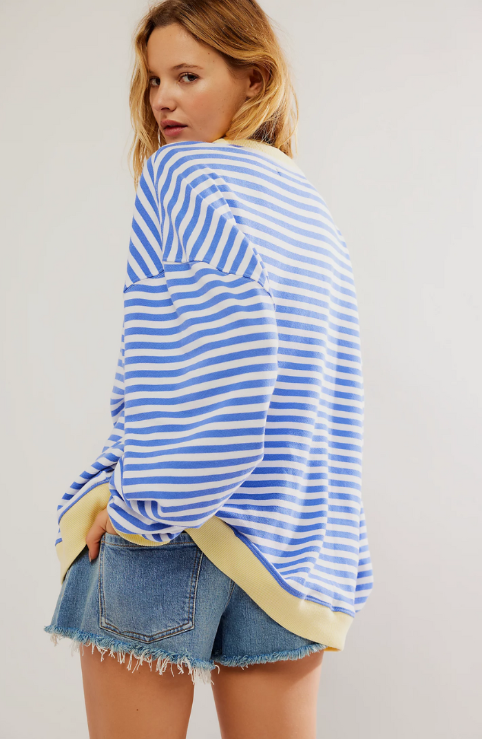 Sweat-shirt oversize rayé avec empiècements contrastants et épaules tombantes