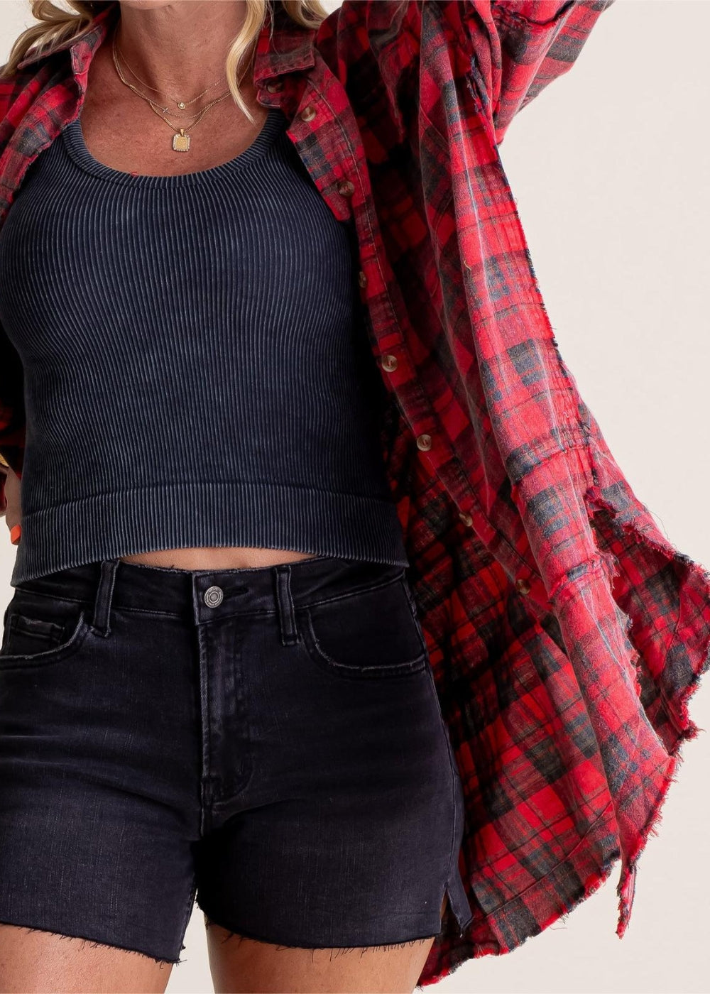 Raw Edge Übergröße Hemdjacke – Gewaschenes Flanell-Layer mit Taschen