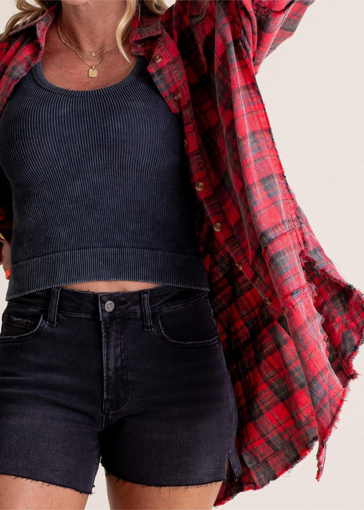 Raw Edge Übergröße Hemdjacke – Gewaschenes Flanell-Layer mit Taschen