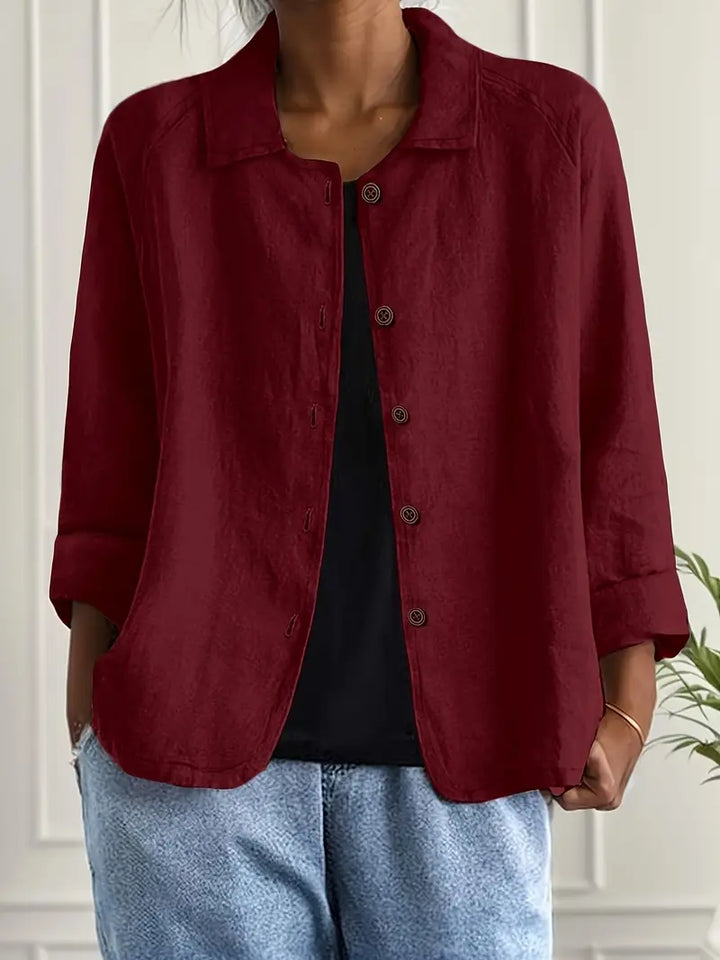 Chemise en lin décontractée avec col et boutons et manches trois-quarts