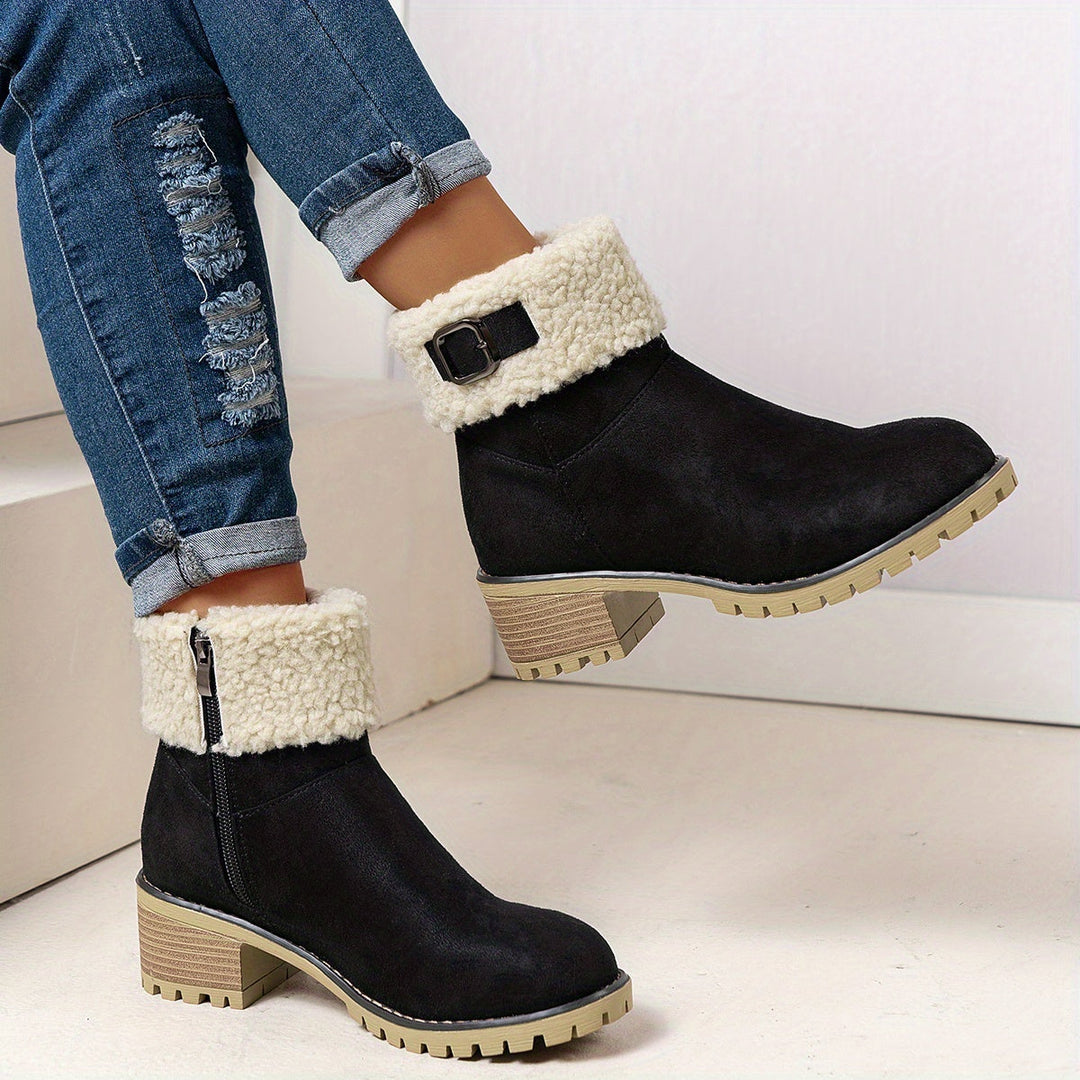 Damen Stiefeletten mit Schnalle, Teddyfellrand und Profilsohle