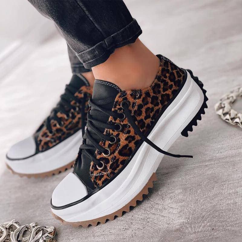 Himmelhohe Sneakers