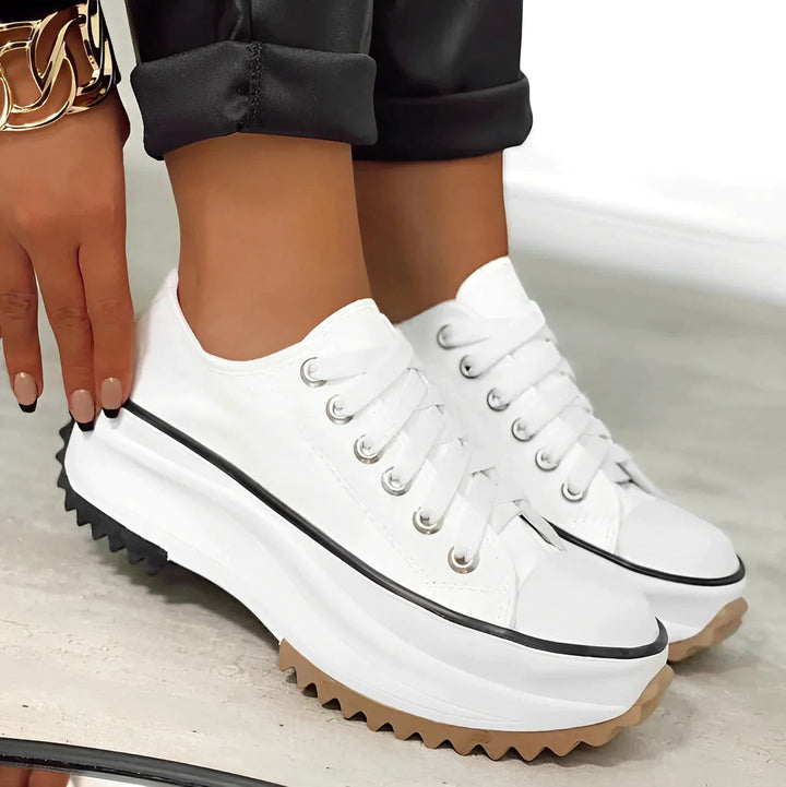 Himmelhohe Sneakers
