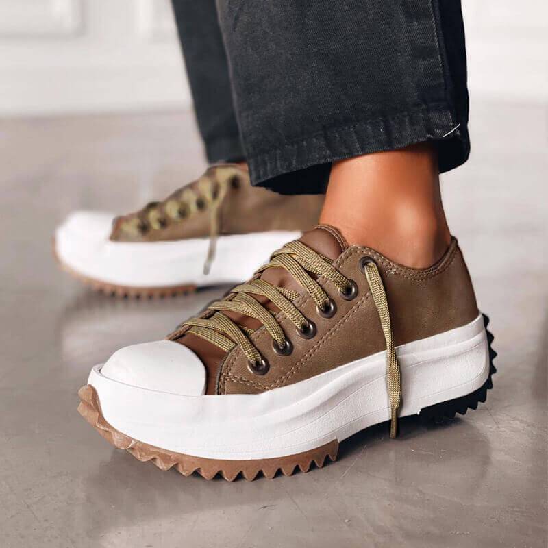 Himmelhohe Sneakers
